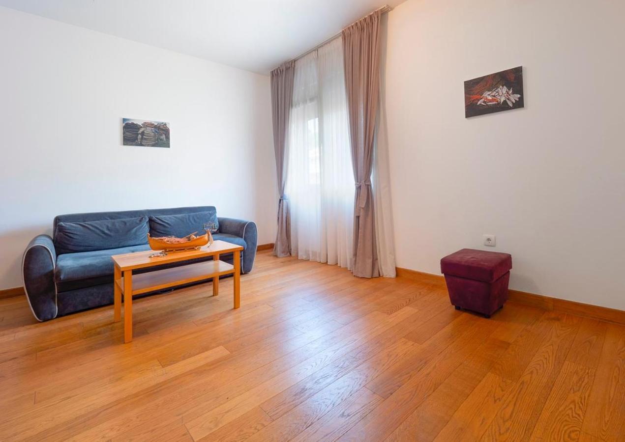 Seaside Rest Apartments 부드바 외부 사진
